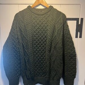 Fisherman's Hand-Knit sweater from Ireland, brand new, size M
